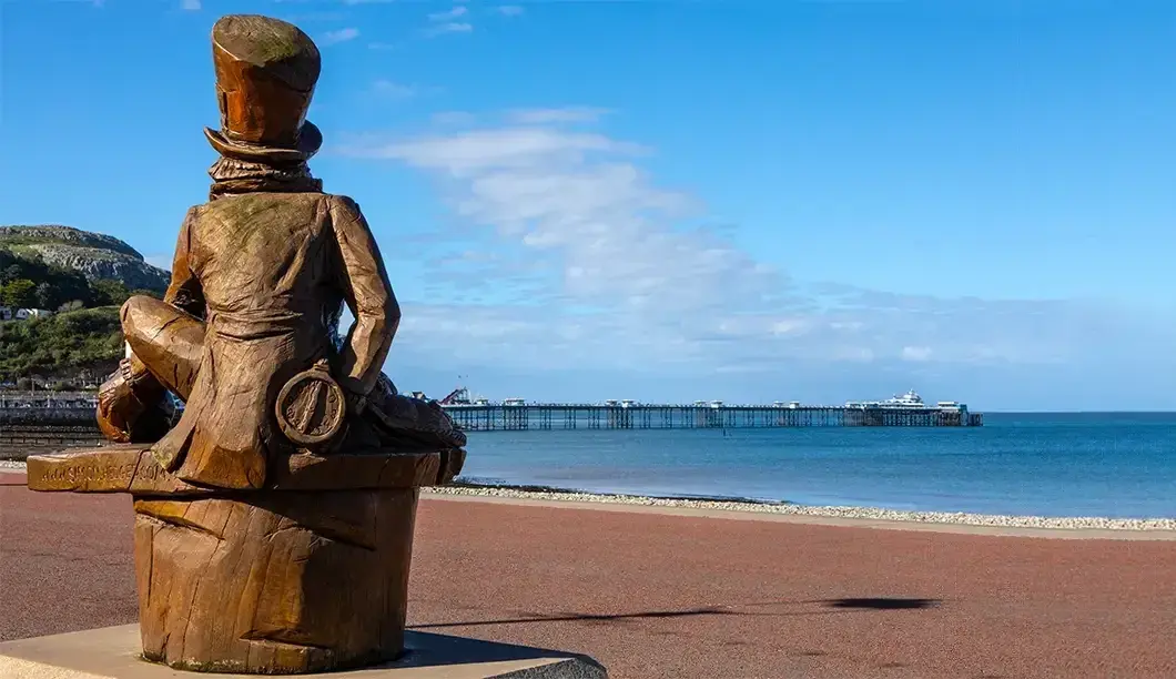 Alice in Llandudno