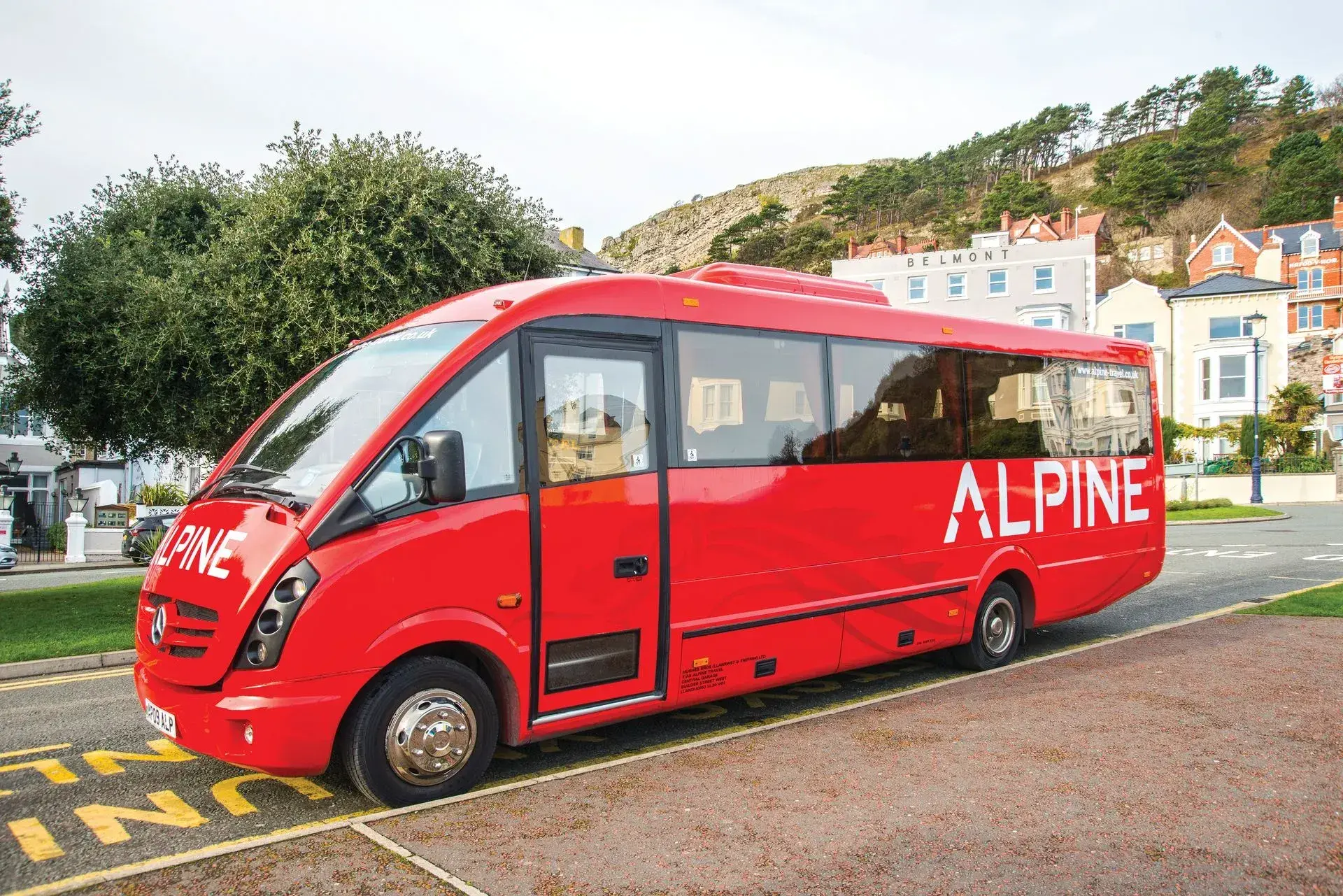 Alpine - Luxury Midi Coaches
